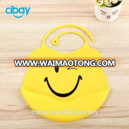 Rolled healthy silicone baby bib easy to use and place